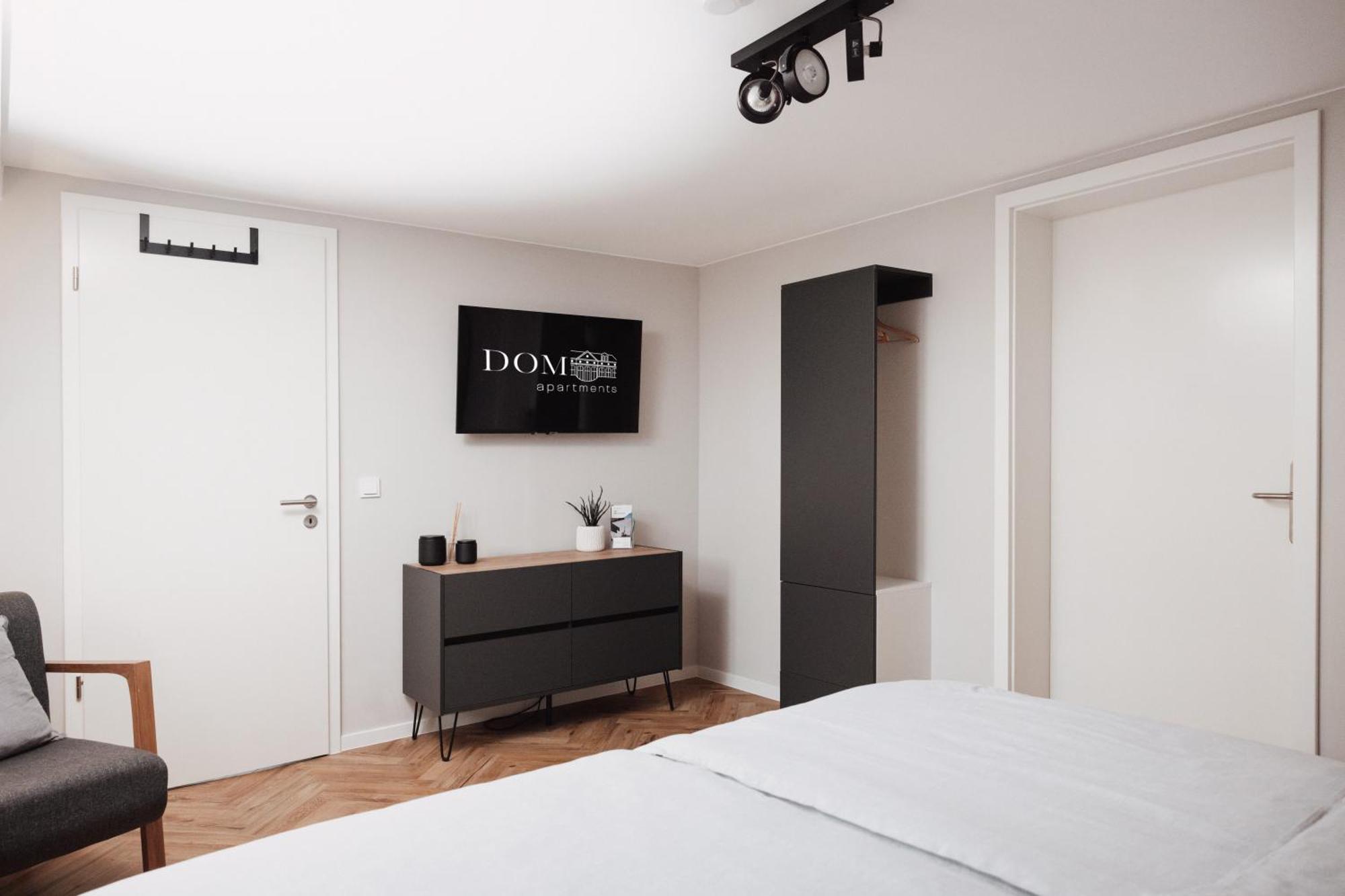 Dom Apartment III - Modern & Zentral Mit Kostenfreiem Parkplatz フルダ エクステリア 写真