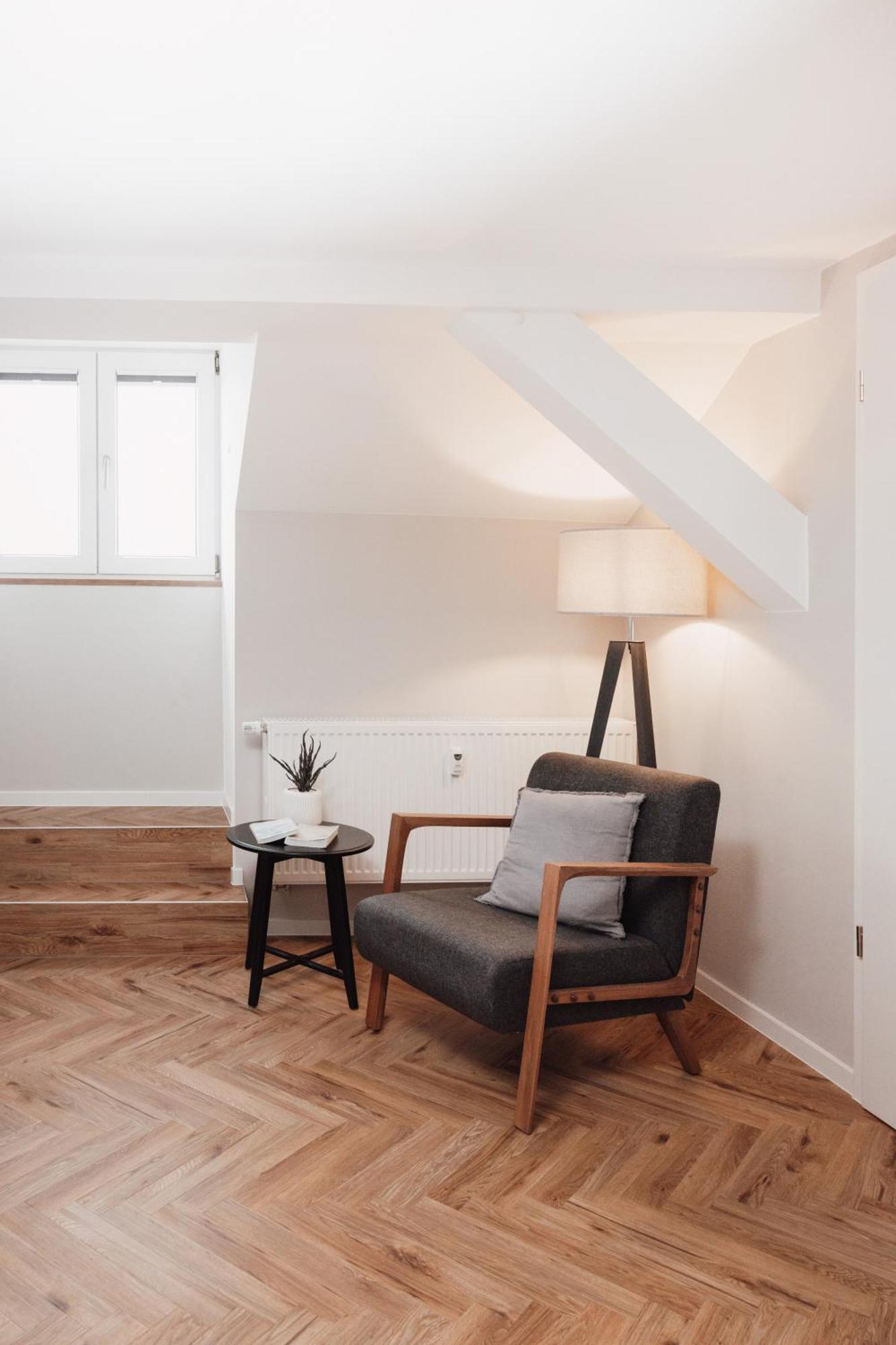 Dom Apartment III - Modern & Zentral Mit Kostenfreiem Parkplatz フルダ エクステリア 写真