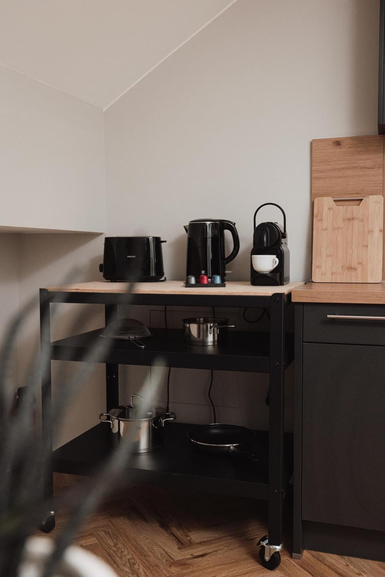 Dom Apartment III - Modern & Zentral Mit Kostenfreiem Parkplatz フルダ エクステリア 写真